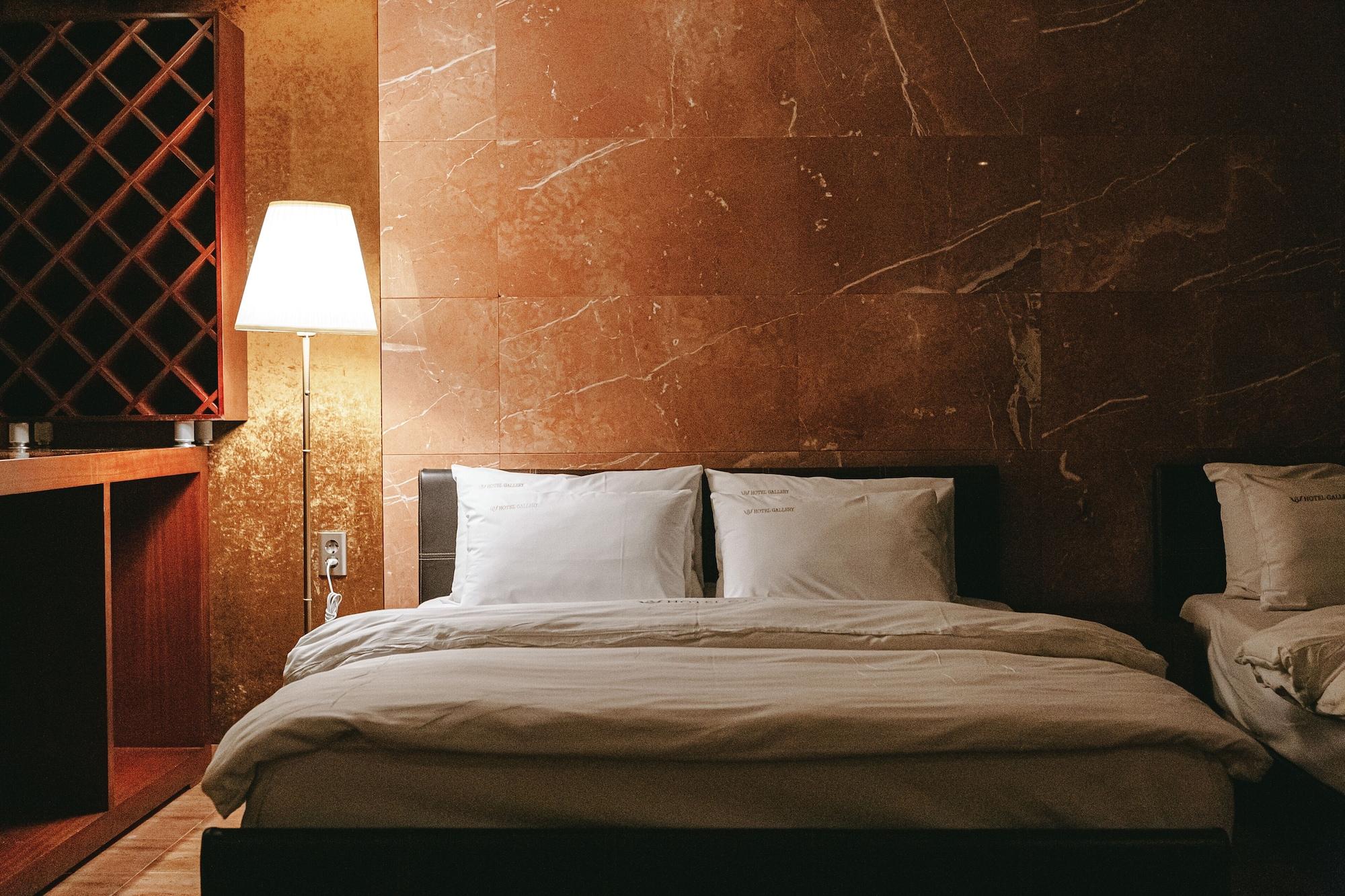 Gallery Tourist Hotel Tongyeong Esterno foto
