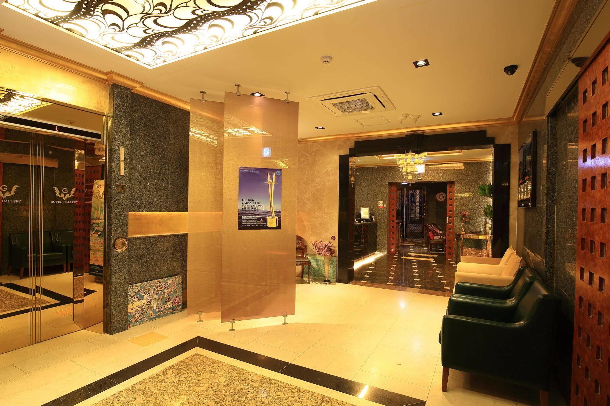 Gallery Tourist Hotel Tongyeong Esterno foto