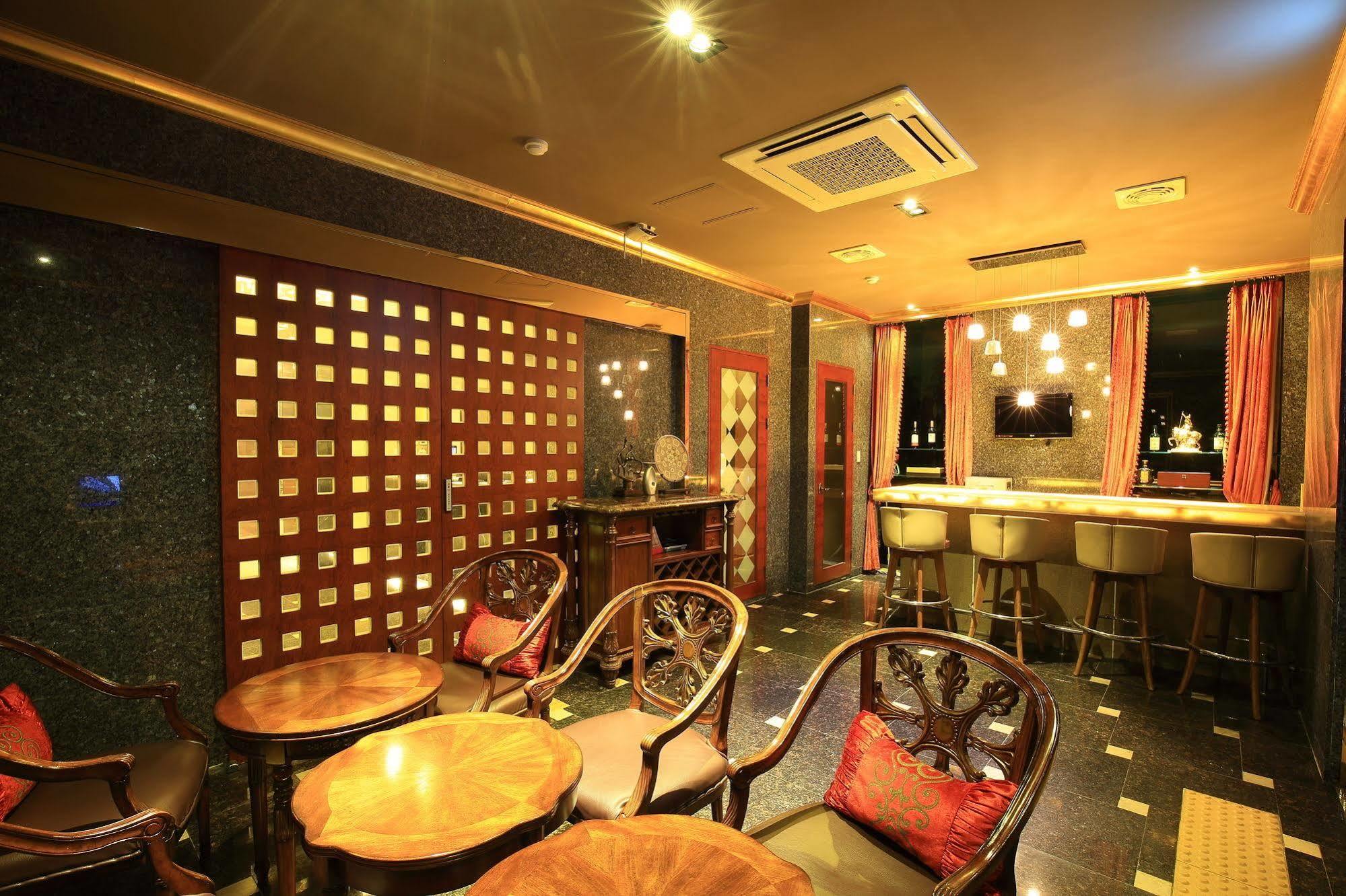 Gallery Tourist Hotel Tongyeong Esterno foto